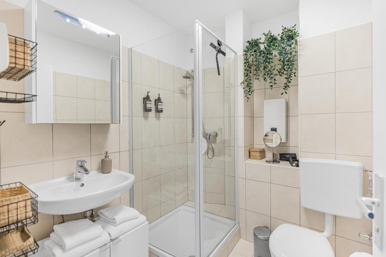 Prime - City Apartment Fuer 6 - Neu & Modern Мюнхен Екстер'єр фото