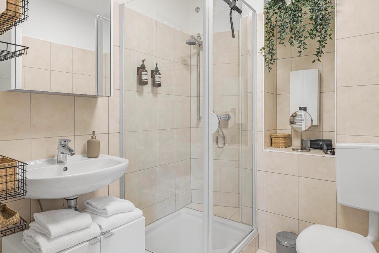 Prime - City Apartment Fuer 6 - Neu & Modern Мюнхен Екстер'єр фото